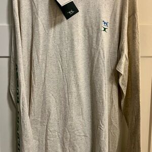 NWT Rodd and Gunn Light Gray Long Sleeve Tee